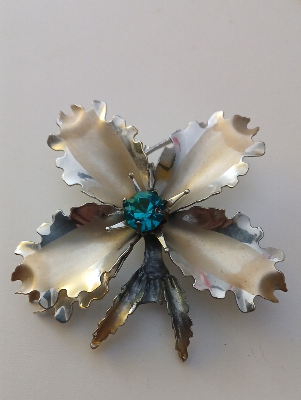 1960s Mod Style Silver Tone Floral Brooch with Teal Center Stone